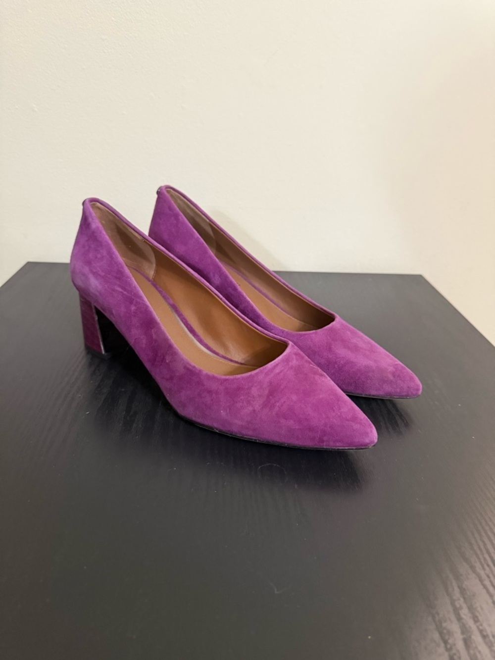 Donald Pliner Women's Suzette Kid Suede Pointed Toe Pump Purple Size 9.5 NWOB